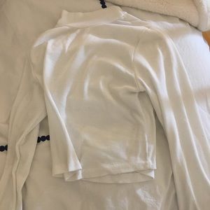 3/$15 CROPPED WHITE TURTLENECK